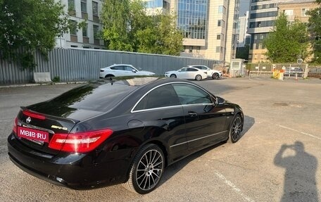 Mercedes-Benz E-Класс, 2010 год, 1 350 000 рублей, 11 фотография