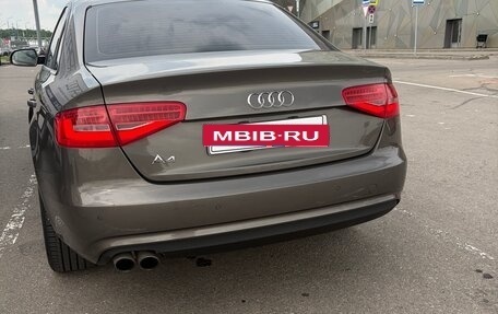 Audi A4, 2015 год, 1 700 000 рублей, 10 фотография