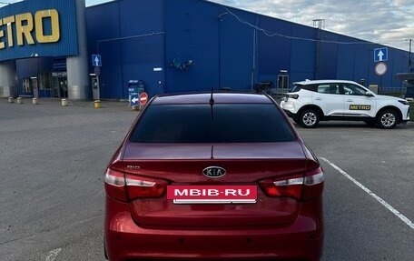 KIA Rio III рестайлинг, 2012 год, 800 000 рублей, 2 фотография