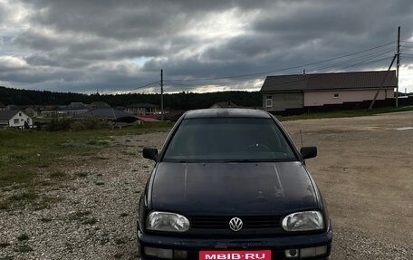 Volkswagen Golf III, 1997 год, 165 000 рублей, 1 фотография