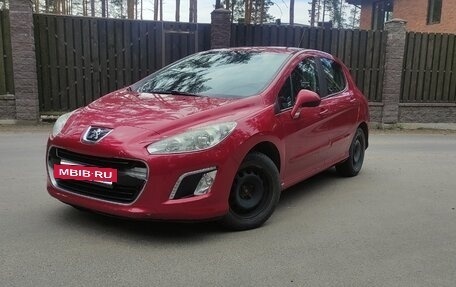 Peugeot 308 II, 2011 год, 370 000 рублей, 2 фотография