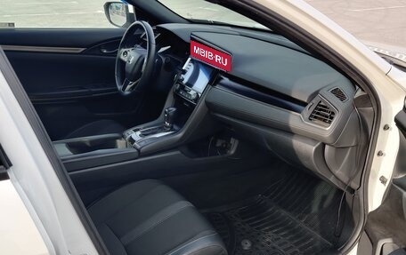 Honda Civic IX, 2021 год, 2 300 000 рублей, 8 фотография
