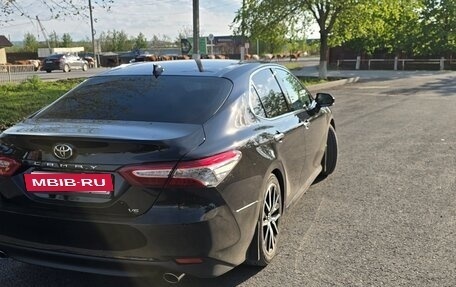 Toyota Camry, 2020 год, 3 100 000 рублей, 2 фотография