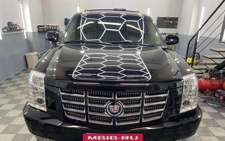 Cadillac Escalade III, 2010 год, 2 750 000 рублей, 30 фотография