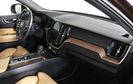 Volvo XC60 II, 2019 год, 3 877 000 рублей, 10 фотография