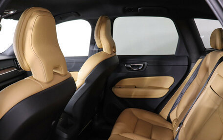 Volvo XC60 II, 2019 год, 3 877 000 рублей, 12 фотография