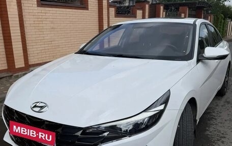 Hyundai Elantra, 2022 год, 1 900 000 рублей, 1 фотография