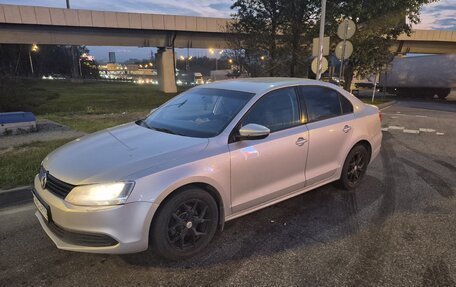 Volkswagen Jetta VI, 2013 год, 670 000 рублей, 2 фотография