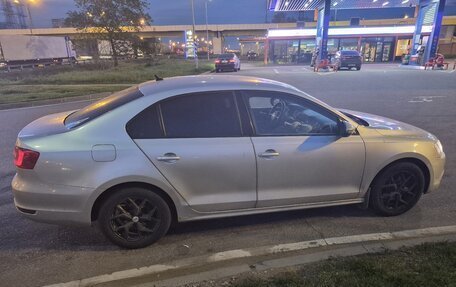 Volkswagen Jetta VI, 2013 год, 670 000 рублей, 3 фотография