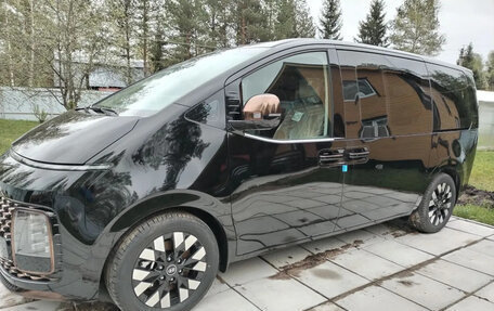 Hyundai Staria, 2024 год, 7 850 000 рублей, 3 фотография