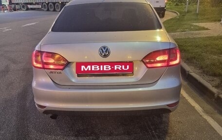 Volkswagen Jetta VI, 2013 год, 670 000 рублей, 6 фотография