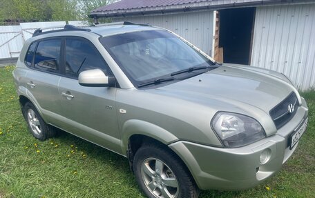 Hyundai Tucson III, 2007 год, 670 000 рублей, 2 фотография
