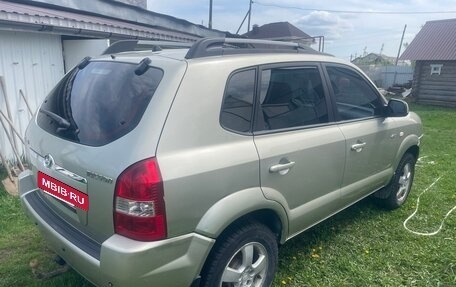 Hyundai Tucson III, 2007 год, 670 000 рублей, 3 фотография