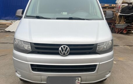 Volkswagen Caravelle T5, 2012 год, 1 480 000 рублей, 3 фотография