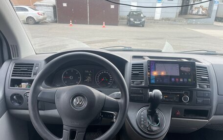 Volkswagen Caravelle T5, 2012 год, 1 480 000 рублей, 2 фотография