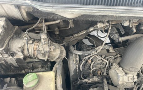 Volkswagen Caravelle T5, 2012 год, 1 480 000 рублей, 12 фотография