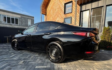 Lexus ES VII, 2020 год, 3 850 000 рублей, 18 фотография