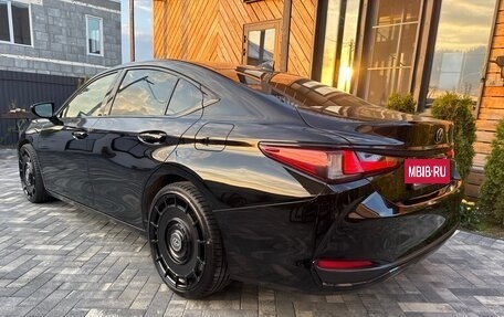 Lexus ES VII, 2020 год, 3 850 000 рублей, 20 фотография