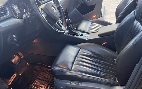 Skoda Superb III рестайлинг, 2018 год, 1 800 000 рублей, 5 фотография