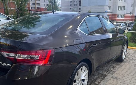 Skoda Superb III рестайлинг, 2018 год, 1 800 000 рублей, 2 фотография