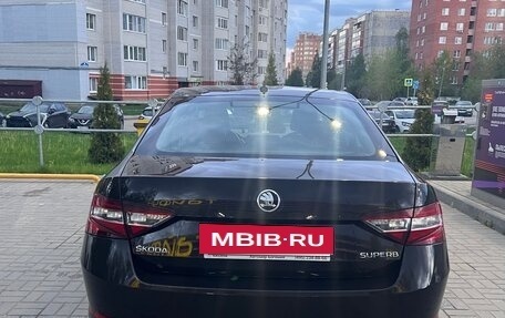 Skoda Superb III рестайлинг, 2018 год, 1 800 000 рублей, 3 фотография