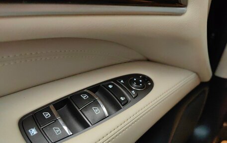 Infiniti QX60 I рестайлинг, 2017 год, 2 025 000 рублей, 25 фотография