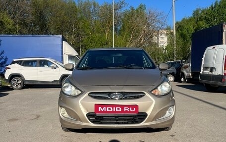 Hyundai Solaris II рестайлинг, 2011 год, 665 000 рублей, 1 фотография