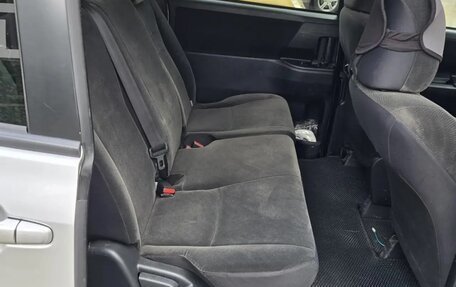 Toyota Noah III, 2010 год, 900 000 рублей, 7 фотография