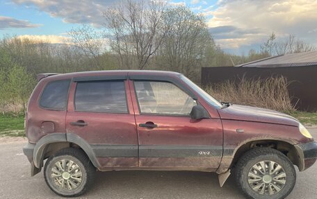Chevrolet Niva I рестайлинг, 2005 год, 150 000 рублей, 3 фотография
