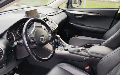 Lexus NX I, 2015 год, 2 950 000 рублей, 7 фотография
