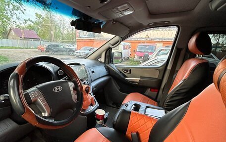 Hyundai H-1 II рестайлинг, 2008 год, 1 200 000 рублей, 6 фотография
