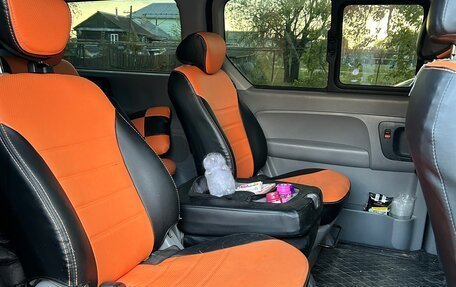 Hyundai H-1 II рестайлинг, 2008 год, 1 200 000 рублей, 8 фотография