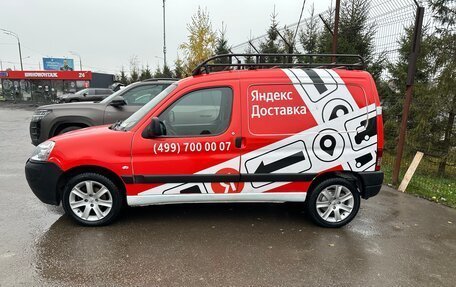 Peugeot Partner II рестайлинг 2, 2010 год, 600 000 рублей, 4 фотография