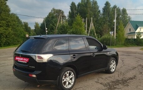 Mitsubishi Outlander III рестайлинг 3, 2012 год, 1 200 000 рублей, 4 фотография