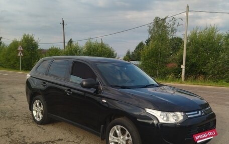 Mitsubishi Outlander III рестайлинг 3, 2012 год, 1 200 000 рублей, 5 фотография