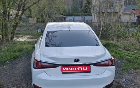 Lexus ES VII, 2019 год, 3 550 000 рублей, 5 фотография