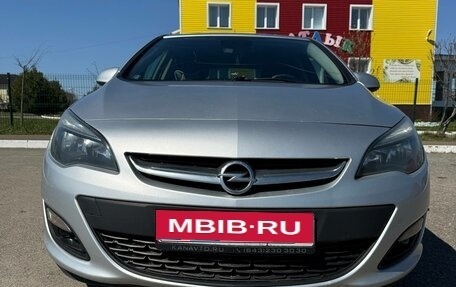 Opel Astra J, 2013 год, 770 000 рублей, 2 фотография