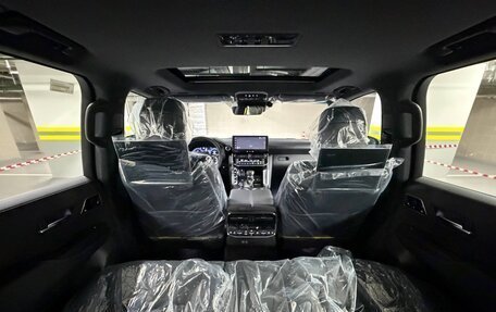 Toyota Land Cruiser, 2026 год, 15 800 000 рублей, 17 фотография