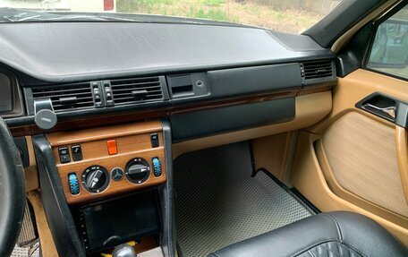 Mercedes-Benz W124, 1985 год, 185 000 рублей, 9 фотография