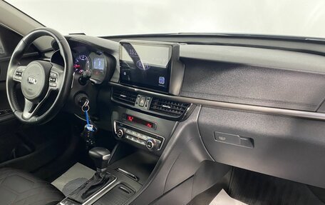 KIA Optima IV, 2017 год, 1 950 000 рублей, 24 фотография