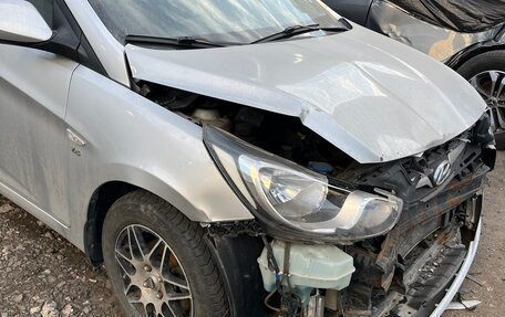 Hyundai Solaris II рестайлинг, 2012 год, 370 000 рублей, 5 фотография