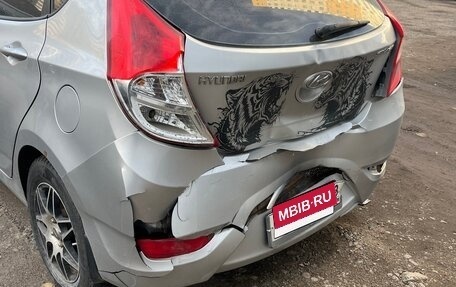 Hyundai Solaris II рестайлинг, 2012 год, 370 000 рублей, 2 фотография