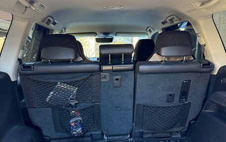 Toyota Land Cruiser Prado 150 рестайлинг 2, 2018 год, 5 990 000 рублей, 9 фотография