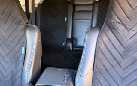 Toyota Land Cruiser Prado 150 рестайлинг 2, 2018 год, 5 990 000 рублей, 8 фотография