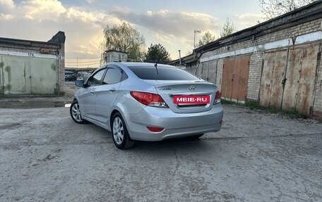 Hyundai Solaris II рестайлинг, 2012 год, 1 150 000 рублей, 12 фотография