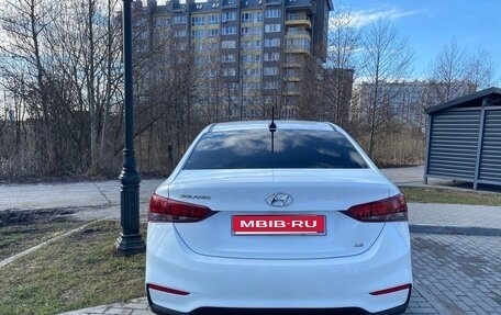 Hyundai Solaris II рестайлинг, 2018 год, 999 000 рублей, 1 фотография