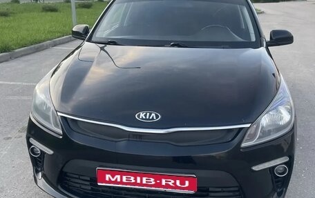 KIA Rio IV, 2017 год, 895 000 рублей, 1 фотография