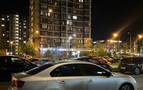 Volkswagen Jetta VI, 2016 год, 1 100 000 рублей, 3 фотография