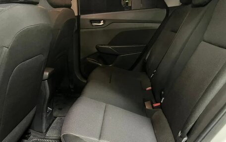 Hyundai Solaris II рестайлинг, 2021 год, 1 000 000 рублей, 11 фотография