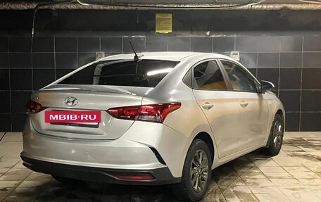 Hyundai Solaris II рестайлинг, 2021 год, 1 000 000 рублей, 2 фотография
